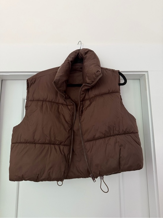 H&M Jackets & Blazers - H&M Brown Puffer Vest